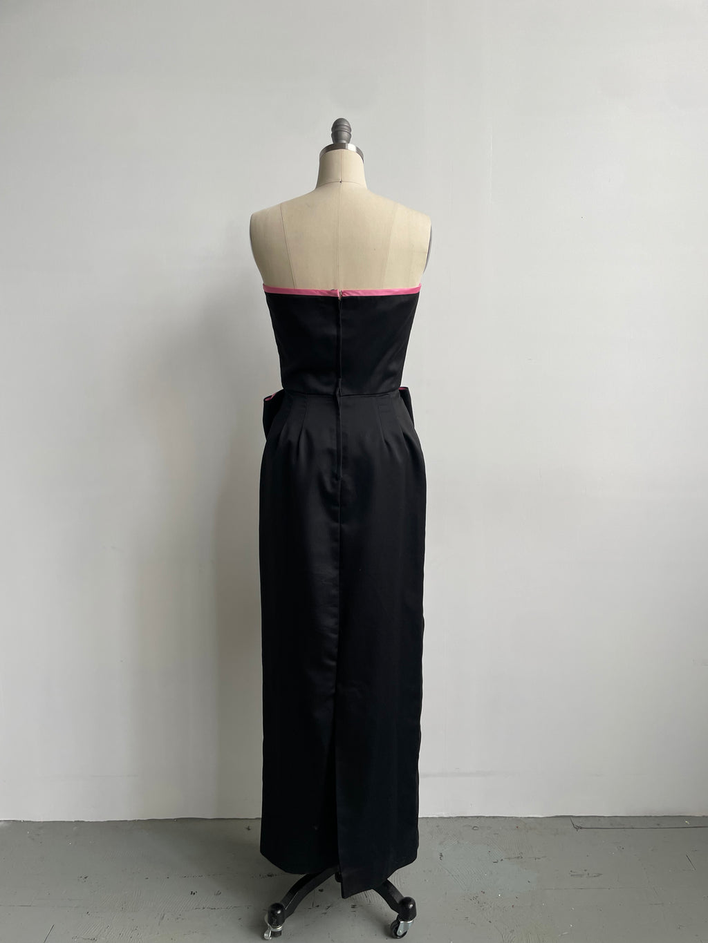 Victor Costa Bow Gown