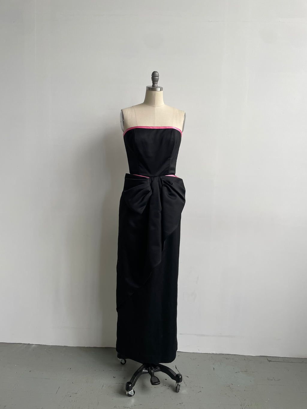 Victor Costa Bow Gown